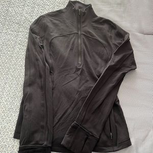 LuluLemon Run Briskly Half Zip